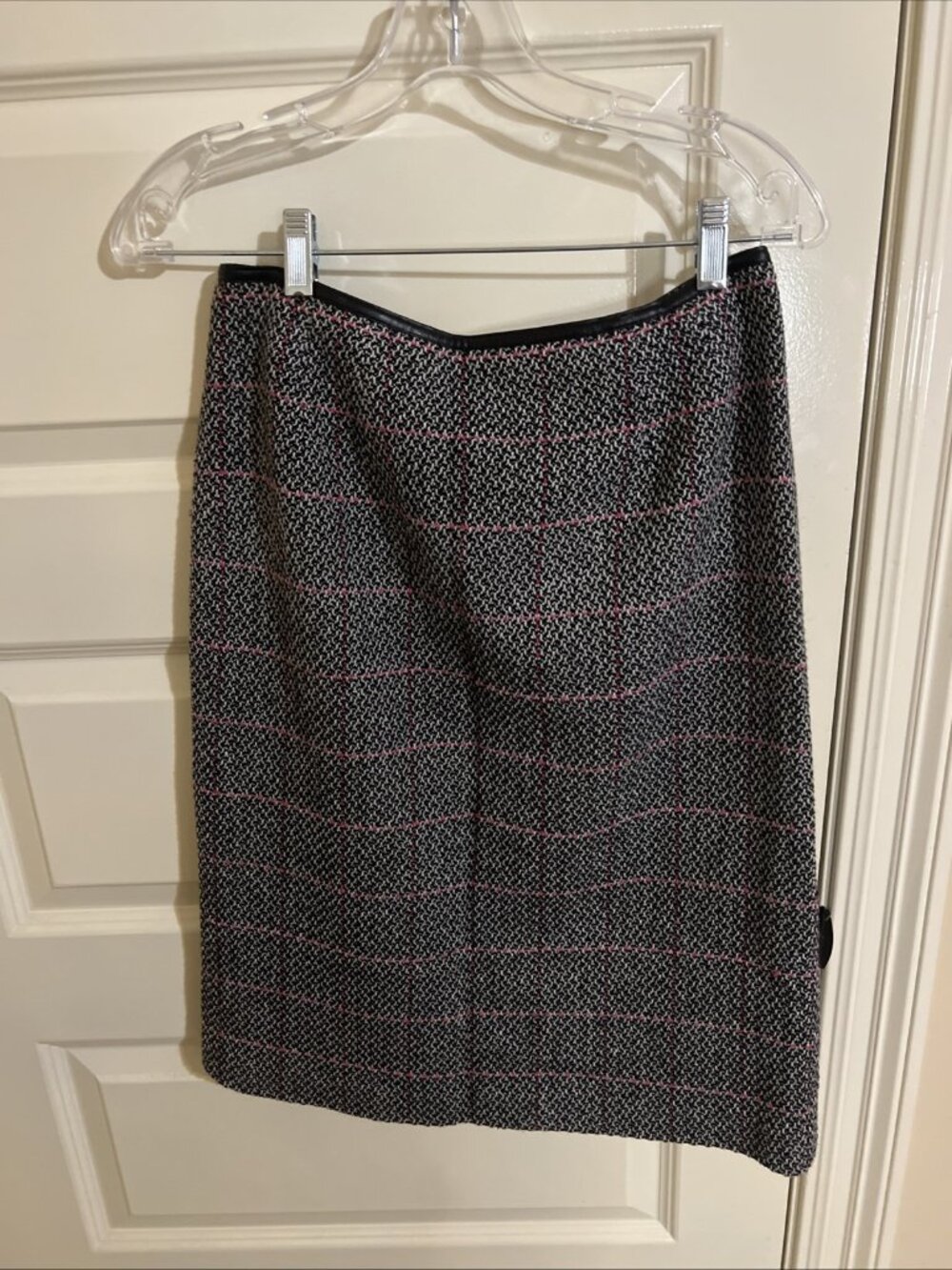 Talbots Tweed Skirt Women Size 6 Black &White & Lined Pencil Skirt Wool Blend